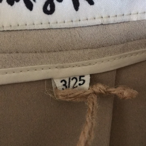 NWT Beige A-Line faux suede skirt - Picture 6 of 6